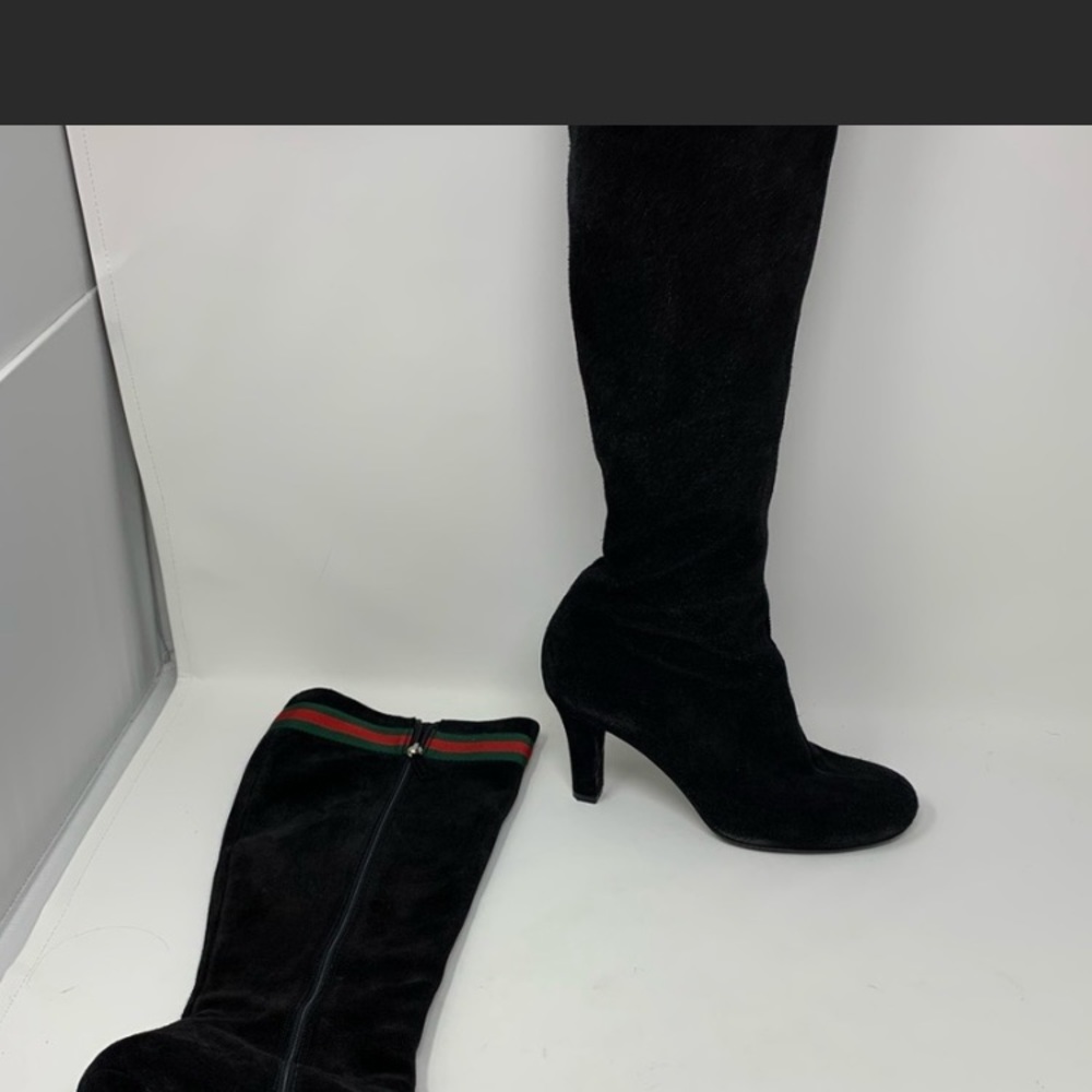 Gucci suede boots